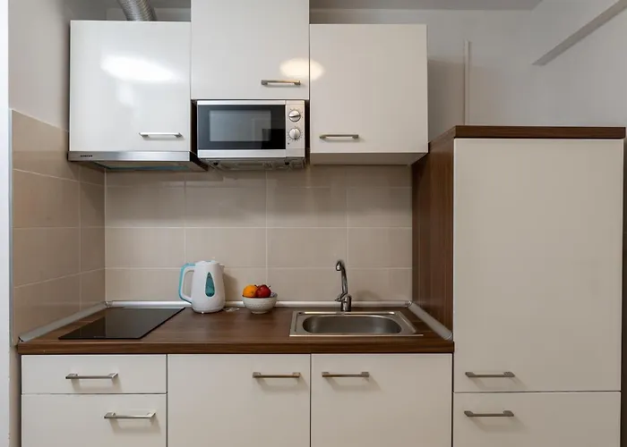 Nomad Dubrovnik + Free Parking