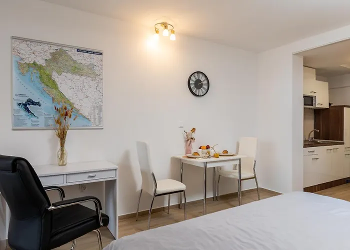 Nomad Dubrovnik + Free Parking